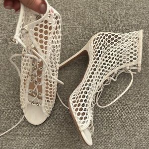 Size 39 White lace up booties